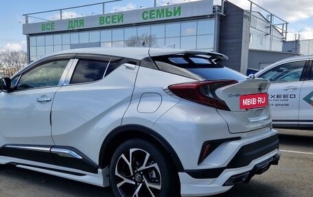 Toyota C-HR I рестайлинг, 2019 год, 2 530 000 рублей, 6 фотография