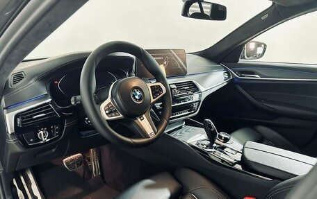 BMW 5 серия, 2021 год, 6 407 000 рублей, 2 фотография