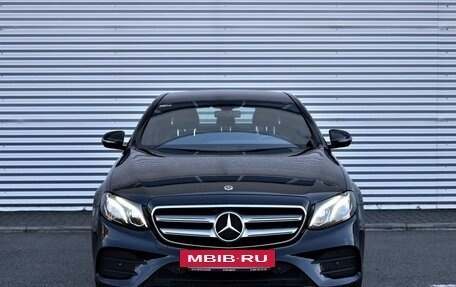 Mercedes-Benz E-Класс, 2018 год, 3 610 000 рублей, 2 фотография