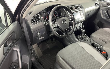 Volkswagen Tiguan II, 2018 год, 2 339 000 рублей, 6 фотография