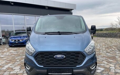 Ford Tourneo Custom I рестайлинг, 2021 год, 5 600 000 рублей, 2 фотография