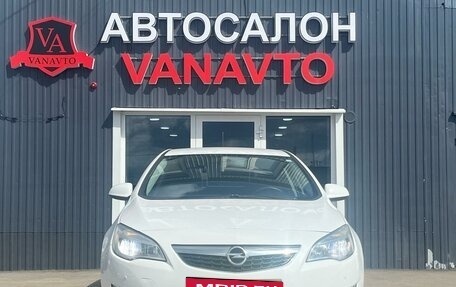 Opel Astra J, 2011 год, 995 000 рублей, 2 фотография
