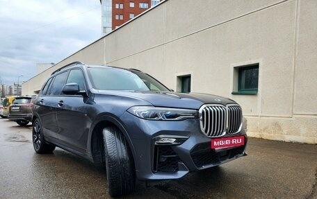 BMW X7, 2020 год, 10 790 000 рублей, 3 фотография