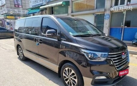 Hyundai Grand Starex Grand Starex I рестайлинг 2, 2019 год, 2 980 005 рублей, 2 фотография