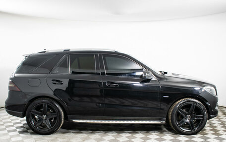 Mercedes-Benz M-Класс, 2012 год, 1 975 000 рублей, 4 фотография
