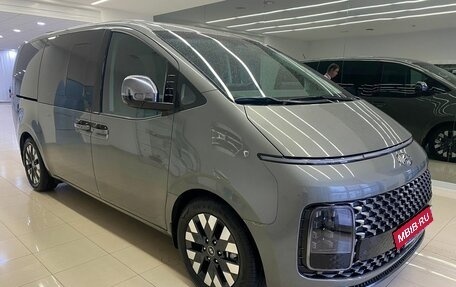 Hyundai Staria, 2022 год, 6 000 000 рублей, 2 фотография