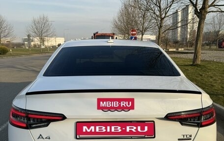 Audi A4, 2018 год, 2 800 000 рублей, 4 фотография