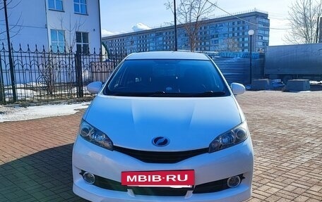 Toyota Wish II, 2010 год, 1 365 000 рублей, 2 фотография