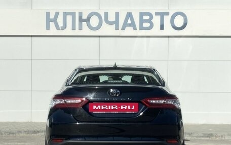 Toyota Camry, 2021 год, 3 650 000 рублей, 4 фотография