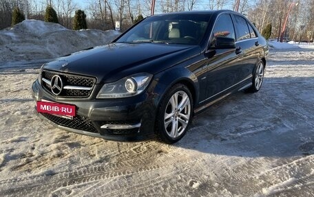 Mercedes-Benz C-Класс, 2012 год, 1 200 000 рублей, 2 фотография