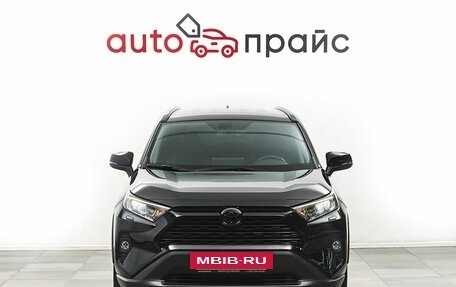 Toyota RAV4, 2021 год, 4 450 000 рублей, 2 фотография