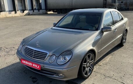 Mercedes-Benz E-Класс, 2003 год, 860 000 рублей, 2 фотография
