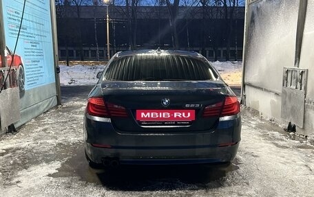 BMW 5 серия, 2010 год, 1 750 000 рублей, 2 фотография