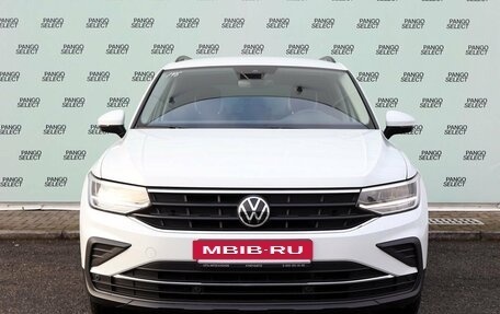 Volkswagen Tiguan II, 2021 год, 3 380 000 рублей, 3 фотография