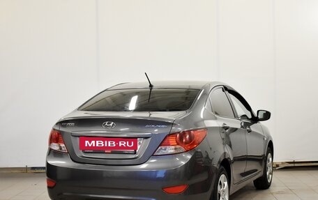 Hyundai Solaris II рестайлинг, 2013 год, 850 000 рублей, 2 фотография
