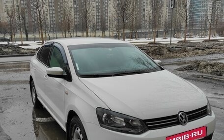 Volkswagen Polo VI (EU Market), 2013 год, 935 000 рублей, 3 фотография