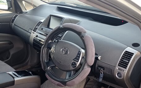 Toyota Prius, 2008 год, 730 000 рублей, 2 фотография