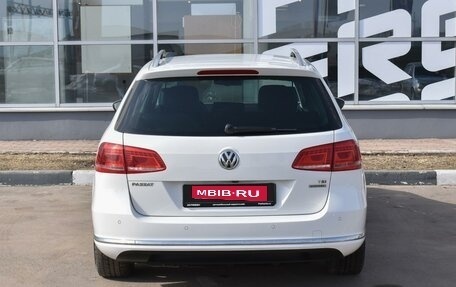 Volkswagen Passat B7, 2013 год, 1 799 000 рублей, 4 фотография
