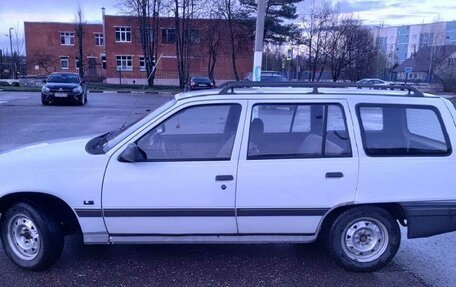 Opel Kadett E рестайлинг, 1990 год, 180 000 рублей, 3 фотография