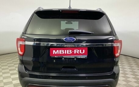 Ford Explorer VI, 2017 год, 3 099 900 рублей, 6 фотография