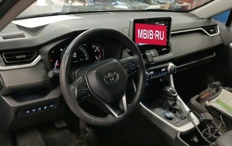 Toyota RAV4, 2020 год, 4 250 000 рублей, 3 фотография