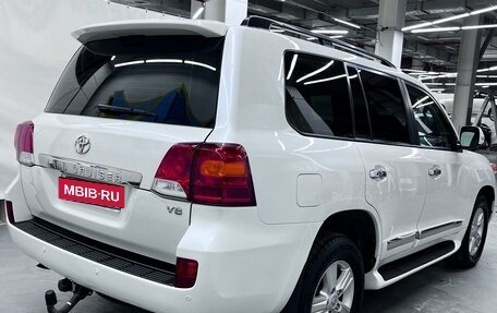 Toyota Land Cruiser 200, 2015 год, 5 000 000 рублей, 4 фотография
