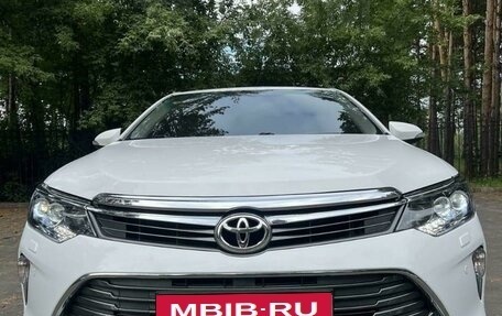 Toyota Camry, 2014 год, 2 310 000 рублей, 2 фотография