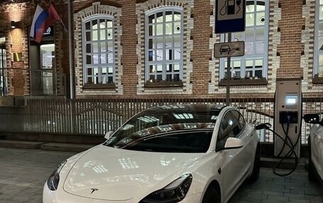 Tesla Model 3 I, 2021 год, 3 890 000 рублей, 3 фотография