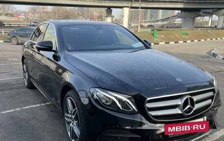 Mercedes-Benz E-Класс, 2019 год, 4 400 000 рублей, 3 фотография