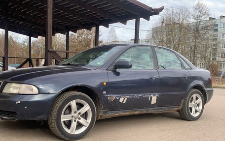 Audi A4, 1997 год, 235 000 рублей, 2 фотография