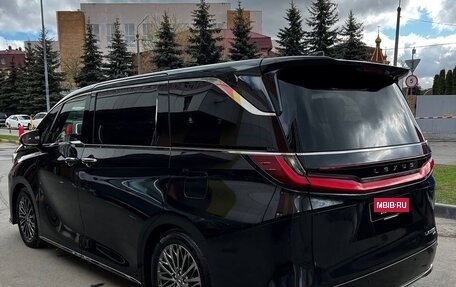 Lexus LM, 2023 год, 26 000 000 рублей, 6 фотография