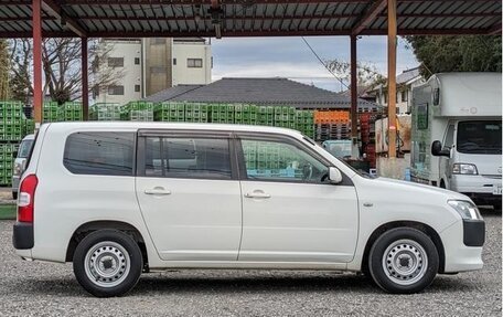 Toyota Probox I, 2020 год, 750 000 рублей, 4 фотография