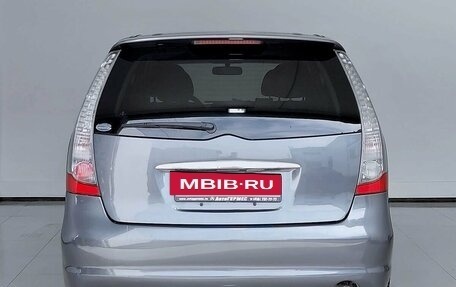 Mitsubishi Grandis, 2007 год, 755 000 рублей, 3 фотография