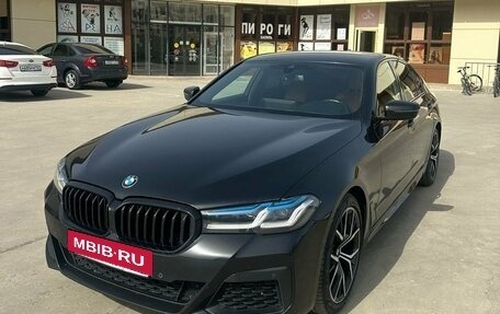BMW 5 серия, 2021 год, 4 850 000 рублей, 2 фотография