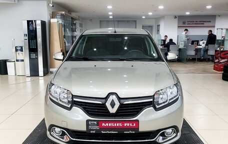 Renault Logan II, 2015 год, 799 000 рублей, 2 фотография