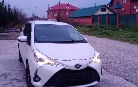 Toyota Vitz, 2018 год, 1 305 000 рублей, 4 фотография