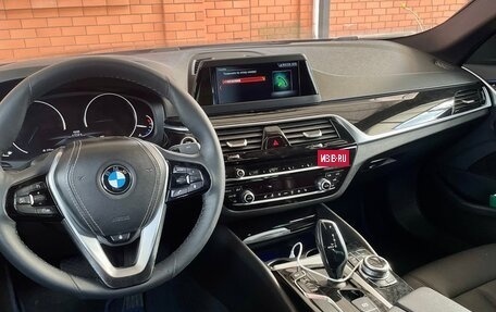 BMW 5 серия, 2017 год, 3 100 000 рублей, 2 фотография