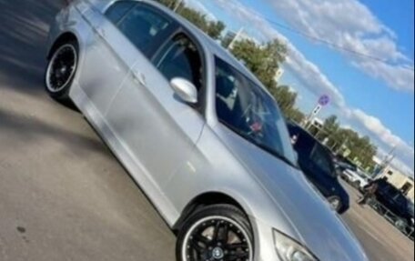 BMW 3 серия, 2005 год, 899 999 рублей, 2 фотография
