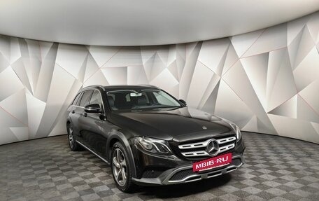 Mercedes-Benz E-Класс, 2017 год, 3 198 000 рублей, 3 фотография