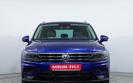 Volkswagen Tiguan II, 2018 год, 3 044 000 рублей, 2 фотография