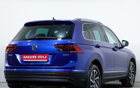 Volkswagen Tiguan II, 2018 год, 3 044 000 рублей, 5 фотография