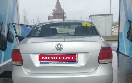 Volkswagen Polo VI (EU Market), 2013 год, 1 090 000 рублей, 2 фотография