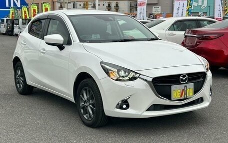 Mazda Demio IV, 2019 год, 699 000 рублей, 2 фотография