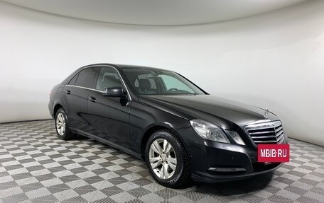 Mercedes-Benz E-Класс, 2012 год, 1 220 000 рублей, 3 фотография