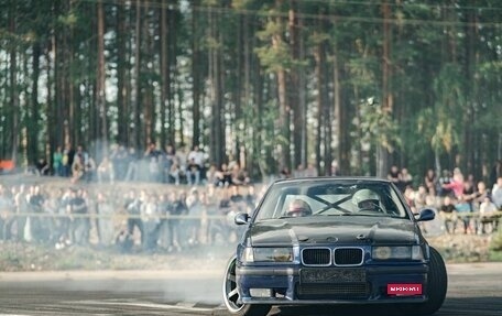 BMW 3 серия, 1993 год, 1 200 000 рублей, 3 фотография
