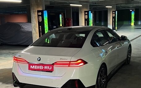 BMW 5 серия, 2023 год, 9 499 999 рублей, 7 фотография