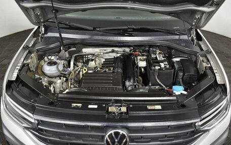 Volkswagen Tiguan II, 2021 год, 2 735 000 рублей, 9 фотография
