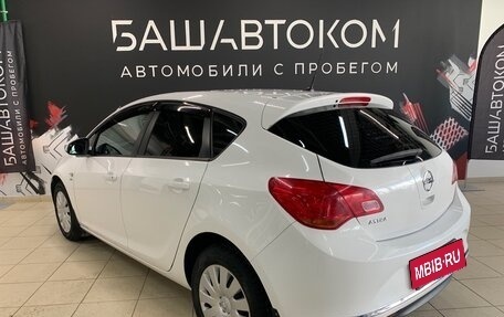 Opel Astra J, 2013 год, 840 000 рублей, 4 фотография