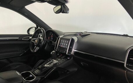 Porsche Cayenne III, 2017 год, 4 807 000 рублей, 5 фотография