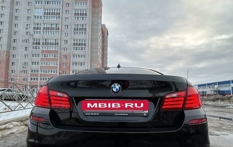 BMW 5 серия, 2011 год, 1 600 000 рублей, 3 фотография